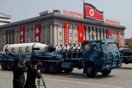 Coreia do Norte reafirma poderio nuclear e descarta diálogo com EUA
