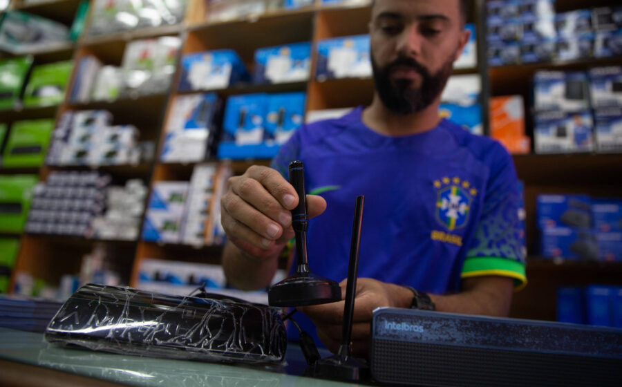 Antena digital para TV aberta contra delay na Copa do Mundo