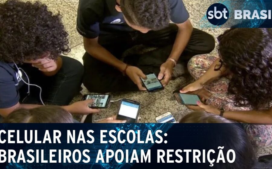 Celular com alerta de segurança representando 81% dos brasileiros alvos de golpes digitais