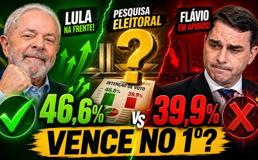 Flávio Bolsonaro discursa em comício no Rio de Janeiro durante campanha eleitoral