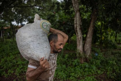 Professora Maria do Carmo em debate televisivo apresenta plano agrícola para Amazonas 2026