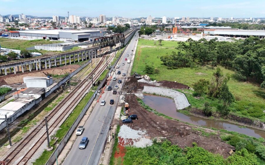 Avenida Santos Dumont liberada ao tráfego em Fortaleza após 12 anos de interdições