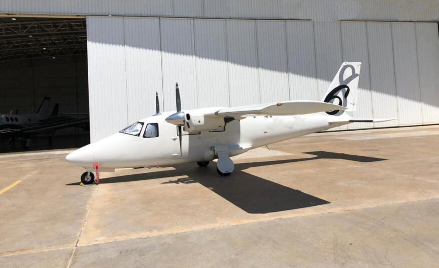 Bimotor Beech 95-B55 apreendido em leilão do Governo de Goiás por R$ 200 mil