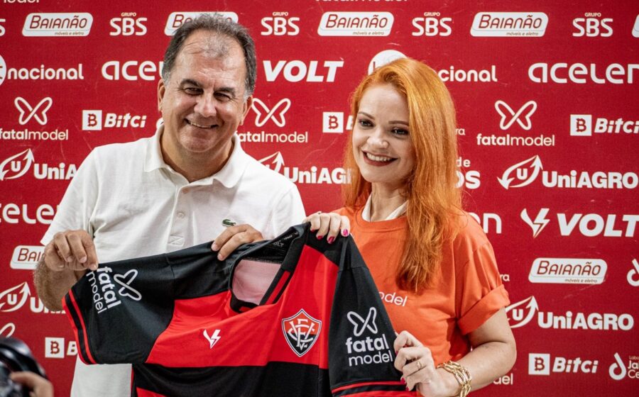 Camisas do Flamengo e Corinthians com logo da Fatal Model, novo patrocinador de R$ 120 milhões
