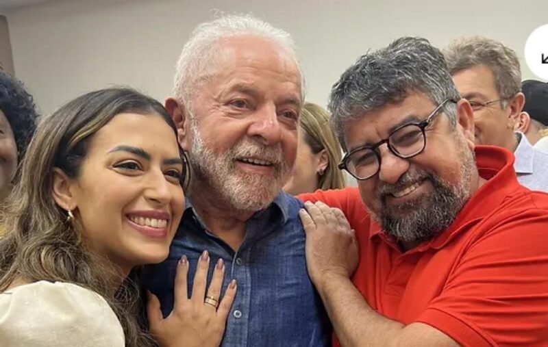 Lula conversa com empresários de apostas em camarote de estádio de futebol