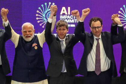 Sam Altman e Dario Amodei em audiência no Senado australiano sobre vazamento de dados do Medicare