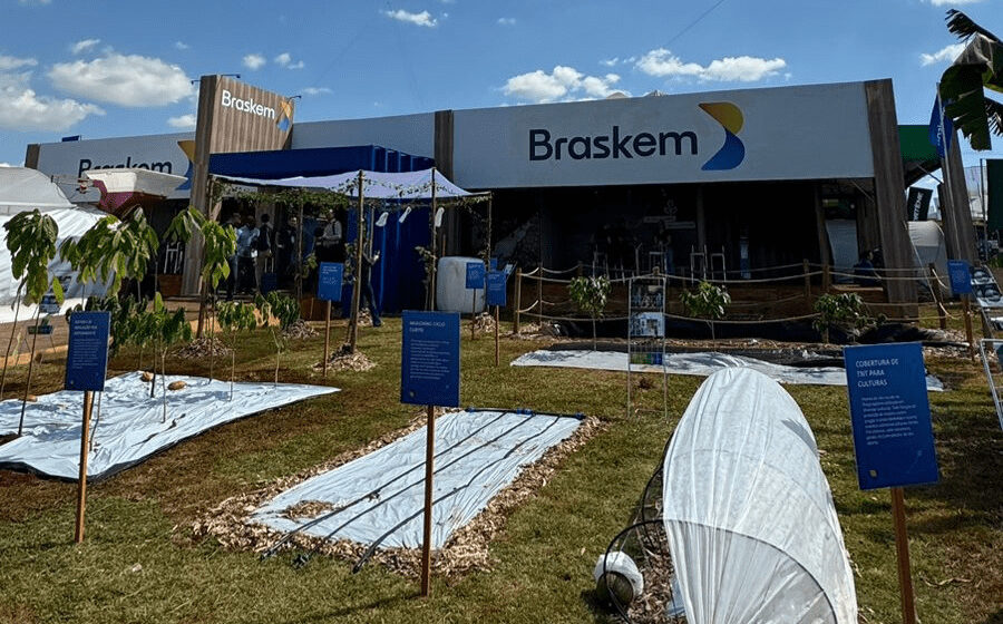 Logotipo da CVM e Braskem com gráficos financeiros representando OPA via debêntures IG4 Capital