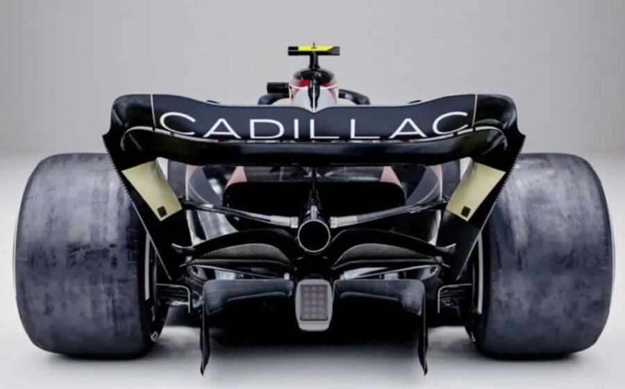 Cadillac Lyriq SUV elétrico de luxo exposto no GP São Paulo de Fórmula 1 no Brasil