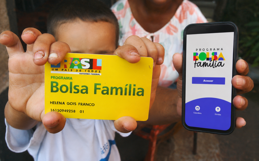 Família de baixa renda recebe cashback da reforma tributária no Bolsa Família 2027