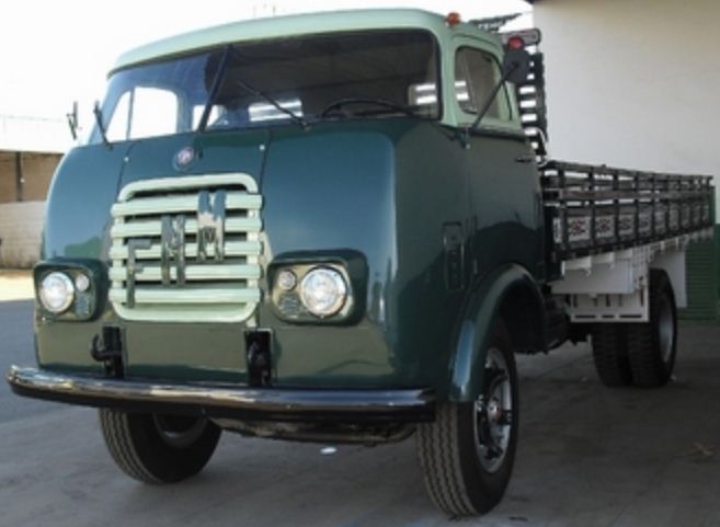 Caminhão FNM D-7300 1950 primeiro veículo 100% brasileiro fábrica nacional motores