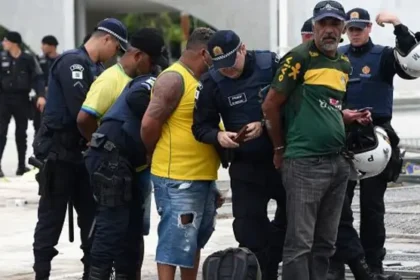 Polícia prende suspeitos de invasão e estupro em Itaueira PI