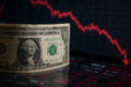 Tela de cotações mostra dólar a R$ 5,19 e Ibovespa em queda forte
