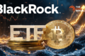 Gráfico mostra queda de 81% nas entradas de ETFs Bitcoin com logo BlackRock em destaque