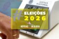 Eleitor usando smartphone para justificar voto ausente nas eleições 2026 pelo app e-Título