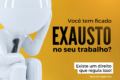 Trabalhador exausto em frente a urna eletrônica simbolizando abstenção por jornadas 6x1