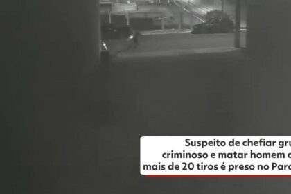 Polícia e perícia em local de execução no bairro Sesi, Bayeux, com fita de isolamento e viaturas