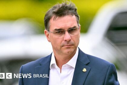 Gráfico de intenções de voto 2026 em SC: Flávio Bolsonaro 50%, Lula 23%, pesquisa Quaest