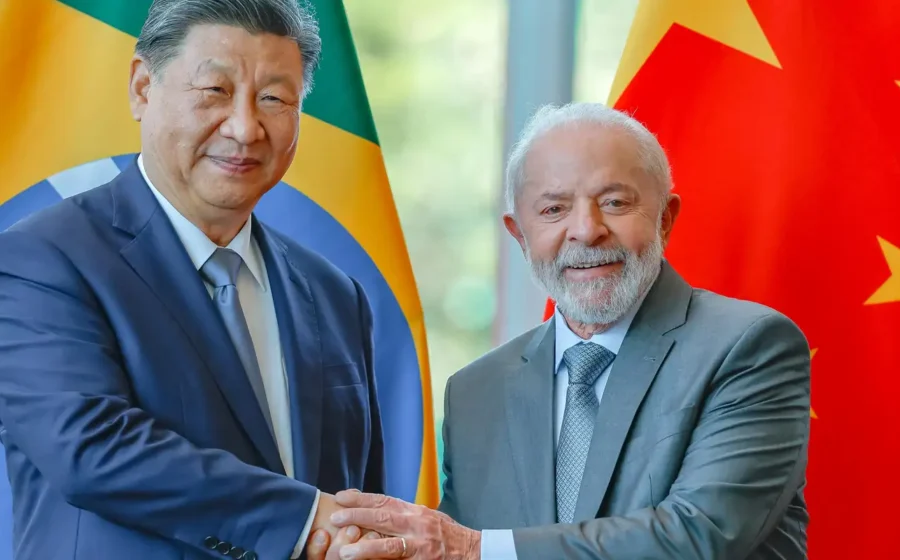 Mina de ferro parada no Brasil com equipamentos desligados devido a frete alto para China