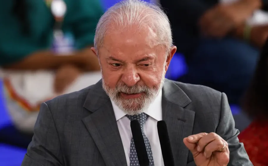 Governo anuncia novas regras para anúncios financeiros em redes sociais