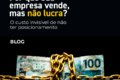 Gráfico mostra queda de 13x no custo de modelos de IA em 12 meses, com ícones de chips e moedas caindo
