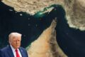 Petroleiros no Estreito de Ormuz com bandeiras do Irã e EUA ao fundo, simbolizando proposta de reabertura em 7 dias recusada por Trump