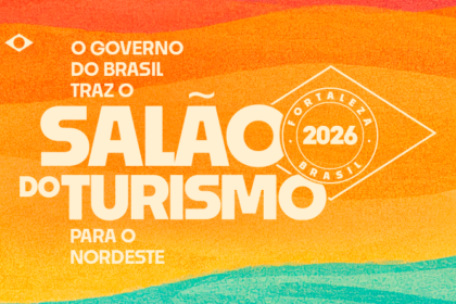 Isael Munduruku caminha no bairro Jorge Teixeira em campanha ao governo do Amazonas