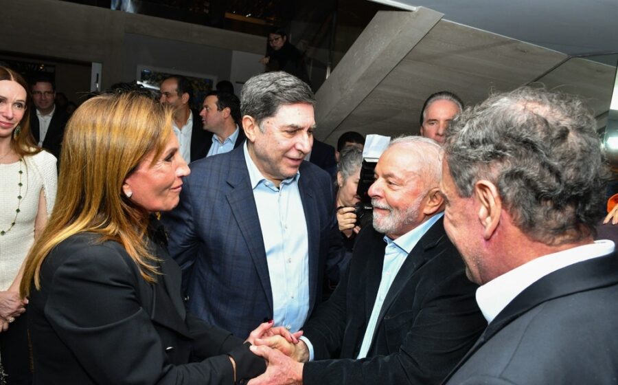 Presidente Lula discursa para 500 empresários em jantar lotado em São Paulo