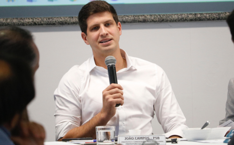 João Campos em sabatina do NE1 na TV Globo, candidato ao governo de Pernambuco 2026