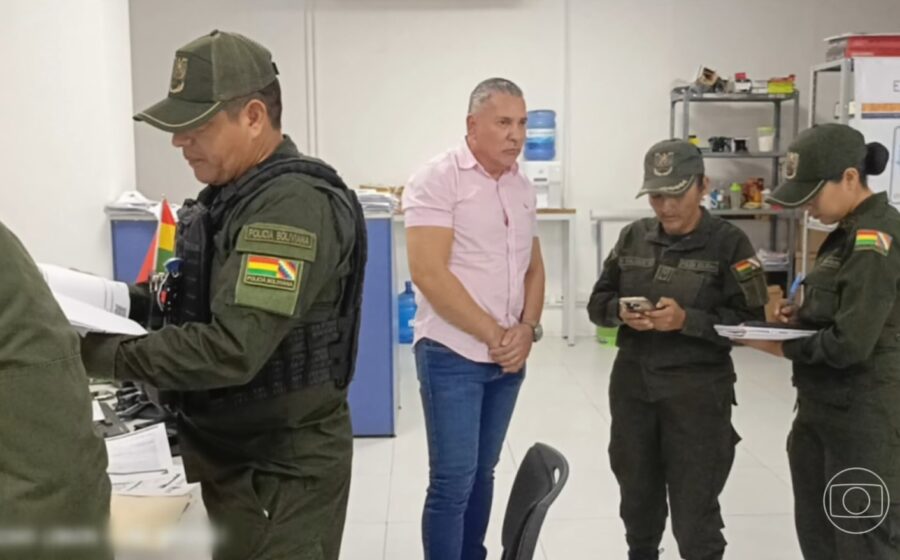 Polícia Federal escolta Betinho da Baixada, líder do PCC preso na Bolívia após 5 anos foragido