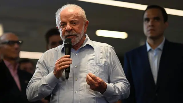 Lula discursa ao acusar empresário Vorcaro de corrupção com dinheiro e orgia