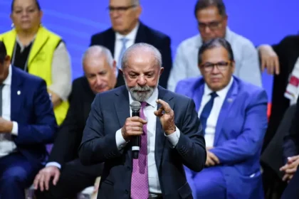 Lula reunido com empresários do setor de apostas esportivas em Brasília, discussão sobre influência política 2026