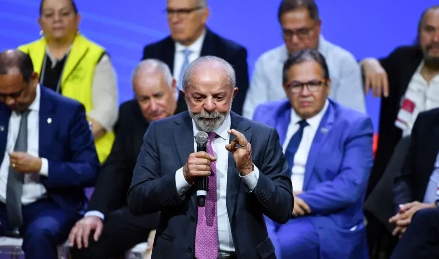 Lula reunido com empresários do setor de apostas esportivas em Brasília, discussão sobre influência política 2026
