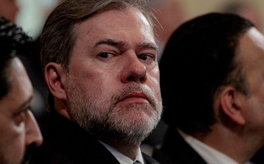 Lula discursa para 700 empresários no Hotel Tivoli Mofarrej em São Paulo