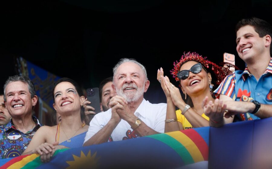Lula discursa em palanque no Nordeste sem citar Raquel Lyra e JHC