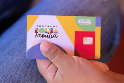 Pesquisa Datafolha urna eletrônica brasileiros votando intenções voto 2024