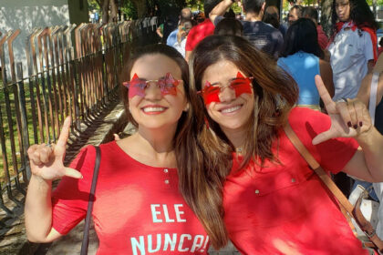 Universidade de Lisboa campus com filas de eleitores brasileiros votando em urnas eletrônicas