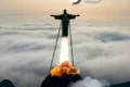 Gráfico mostra índice de miséria em queda e felicidade estagnada no Brasil desde 2014