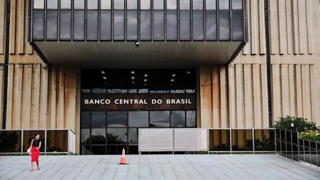 Presidente do Brasil assina nomeações para diretoria do Banco Central em cerimônia oficial no Palácio do Planalto