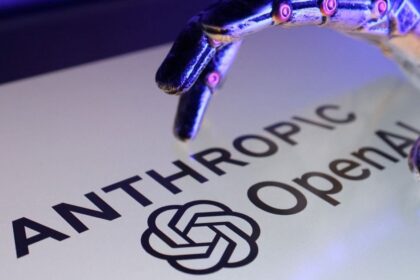 Laboratório biológico da Anthropic com robótica e IA para pesquisa de doenças raras