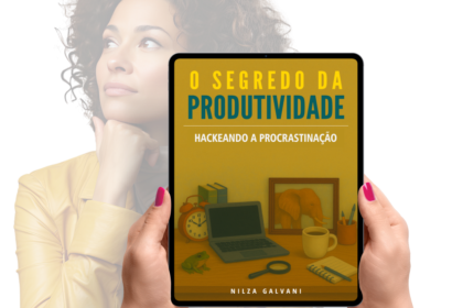 Pessoa focada trabalhando em mesa limpa, símbolo de lixeira digital representando eliminação de distrações