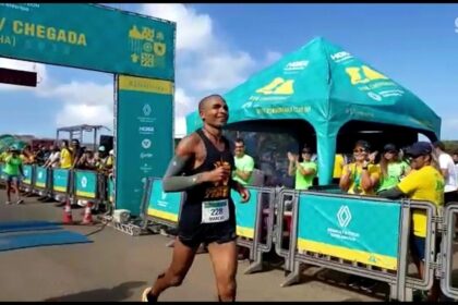 280 corredores largando na 14ª Corrida Renê Jerônimo em trilhas de Fernando de Noronha