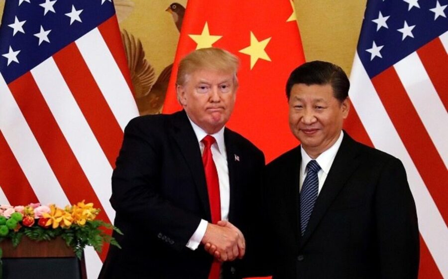 Presidente dos EUA e da China em jantar de Estado com CEOs de big techs discutindo controle de IA