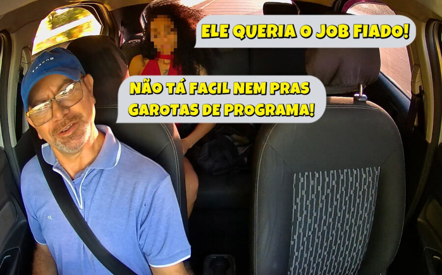 Carro de Fórmula 1 a 300 km/h em reta, visão do cockpit com painel e asa dianteira