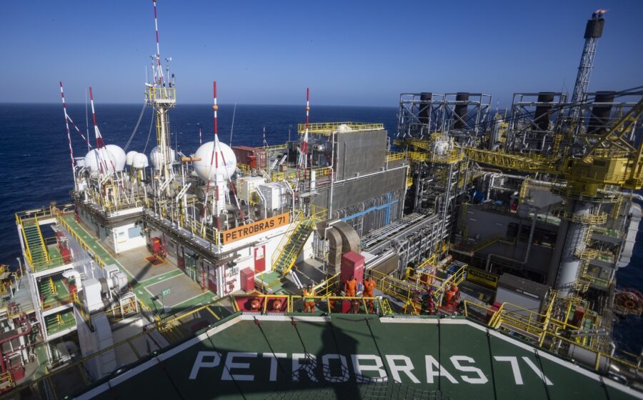 Petrobras assina contrato de 22 anos para compra de GNL com Cheniere Marketing