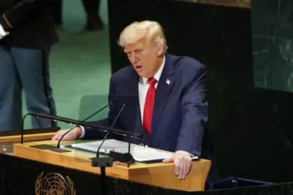 Gráfico de alta do petróleo Brent acima de US$ 107 com tensão Trump-Irã