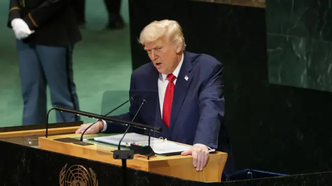 Gráfico de alta do petróleo Brent acima de US$ 107 com tensão Trump-Irã
