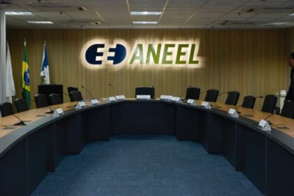 Diretoria da ANEEL em reunião sobre flexibilização de usinas térmicas da Eneva