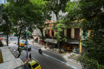 Rua da Carioca no Centro do Rio com nove brewpubs artesanais do Polo Cervejeiro
