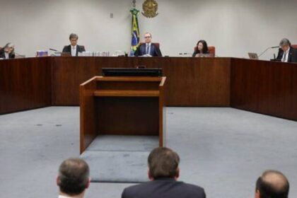 Ministro Flávio Dino no STF decide prazo de 90 dias para União rever regras da CVM após caso Banco Master