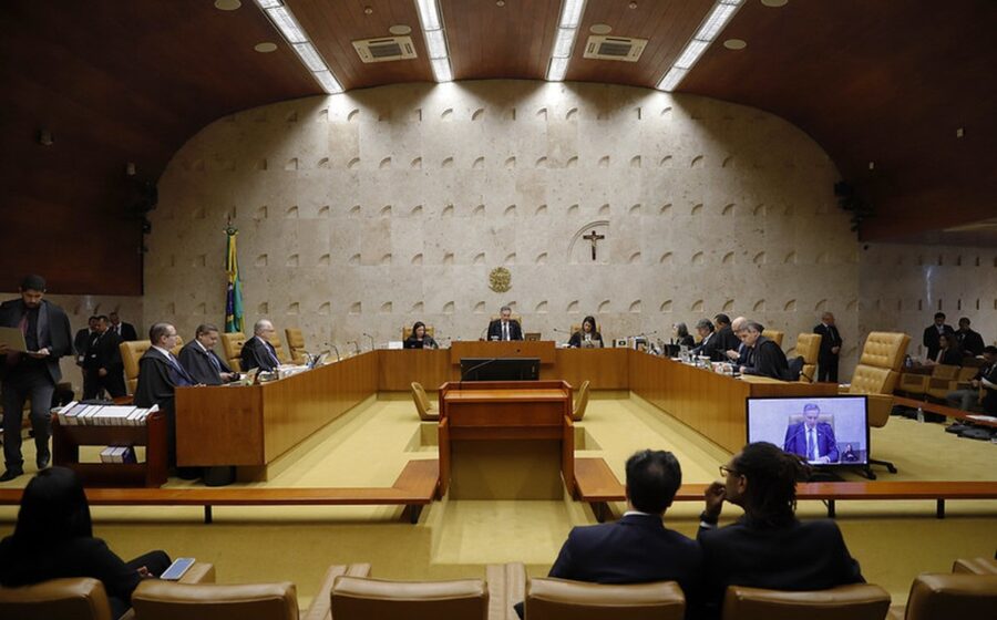 Plenário do STF com ministros durante julgamento que define elegibilidade política para 2026